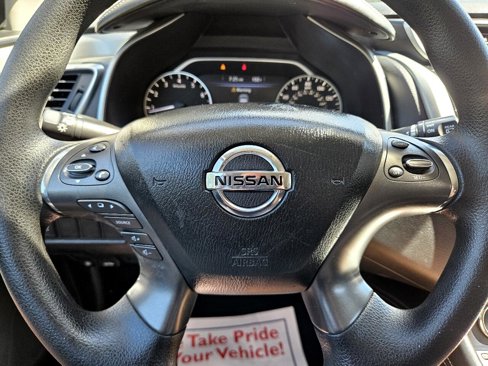 Used 2019 Nissan Murano S image 18