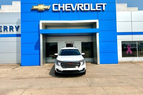 Used 2024 GMC Terrain SLT image 7