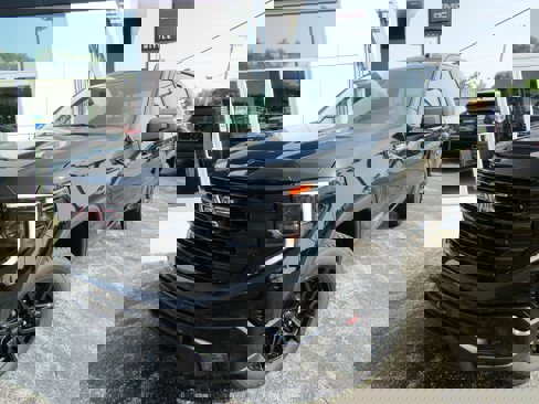 New 2026 GMC Sierra 1500 Elevation image 1