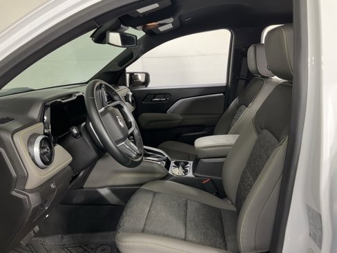 Used 2024 Chevrolet Colorado ZR2 w/ Technology Package image 27