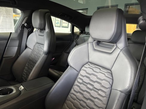 Used 2023 Audi e-tron GT Premium Plus image 5