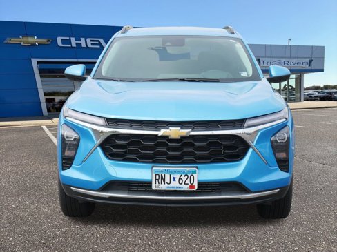 Used 2025 Chevrolet Trax LT w/ Driver Confidence Package image 9