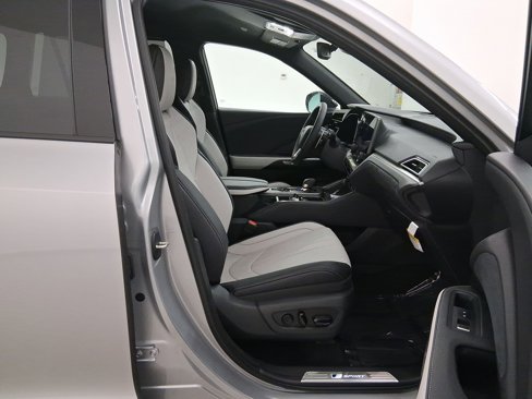 New 2025 Lexus TX 500h AWD image 28