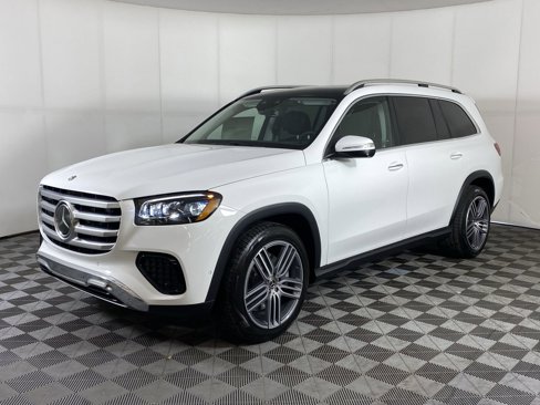 New 2025 Mercedes-Benz GLS 450 4MATIC image 2