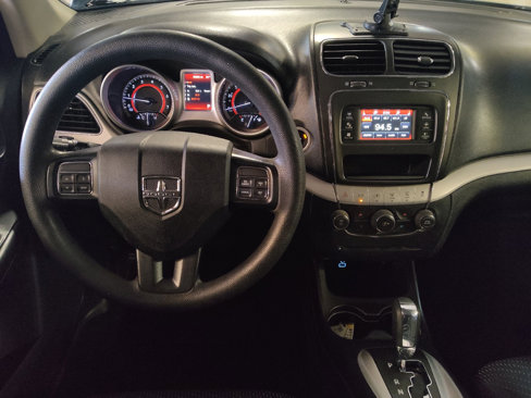 Used 2019 Dodge Journey SE image 22