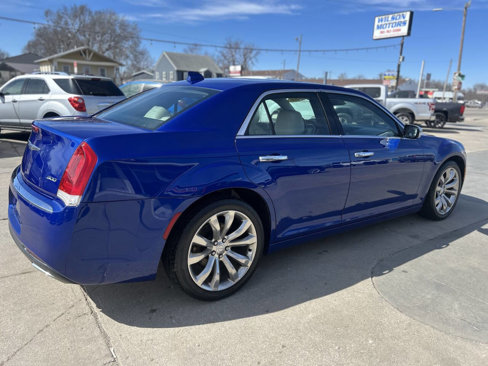 Used 2018 Chrysler 300 Limited w/ Safetytec Plus Group image 7