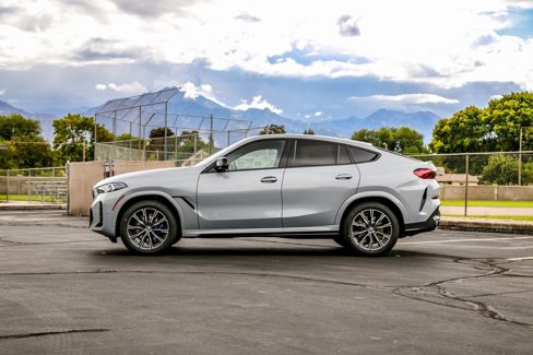 New 2026 BMW X6 M60i image 2