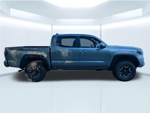 Used 2023 Toyota Tacoma SR image 7
