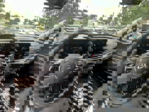 New 2026 Kia Carnival EX image 30
