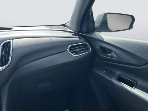 Used 2023 Chevrolet Equinox LT image 18