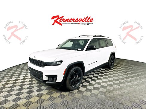 Used 2021 Jeep Grand Cherokee L Laredo image 3