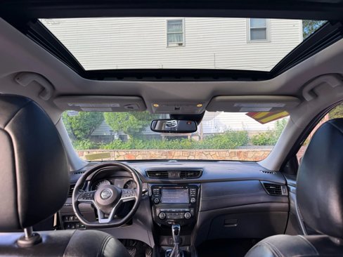 Used 2017 Nissan Rogue SL w/ SL Premium Package image 21