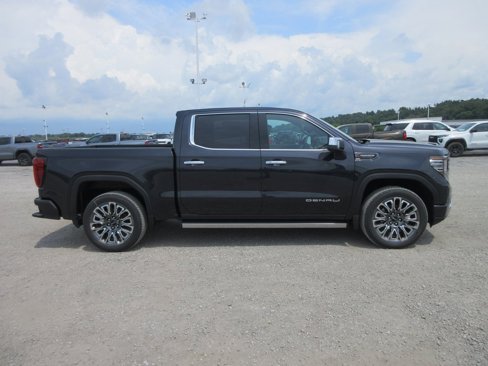 New 2026 GMC Sierra 1500 Denali Ultimate image 3