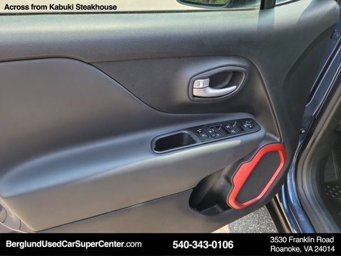 Used 2023 Jeep Renegade Trailhawk image 22