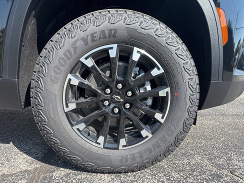 New 2026 Chevrolet Traverse Z71 w/ Driver Confidence Package image 9