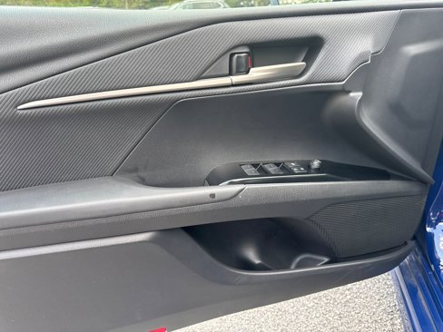Used 2025 Toyota Camry SE image 10
