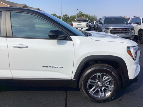 New 2026 GMC Terrain Elevation w/ LPO, Floor Liner Package image 8