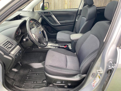 Used 2014 Subaru Forester 2.5i Premium w/ All-Weather Package image 11