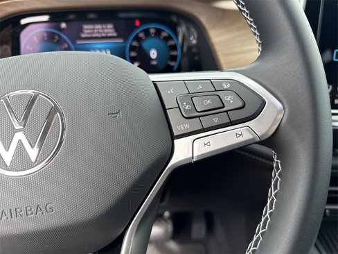 New 2025 Volkswagen Atlas SE image 18