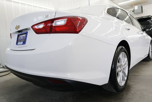 Used 2016 Chevrolet Malibu LT image 14