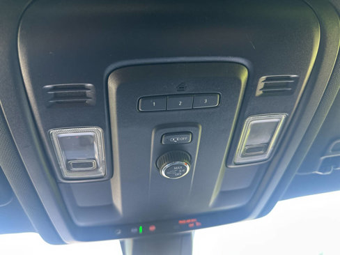 Used 2021 Chevrolet Tahoe LT image 32