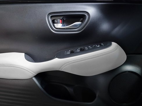 Certified 2024 Honda HR-V LX image 20