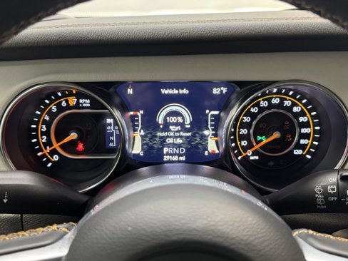 Used 2022 Jeep Wrangler Unlimited Sahara image 9