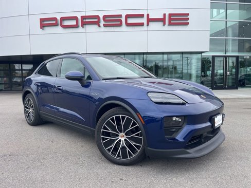 Used 2025 Porsche Macan 4 Electric image 7