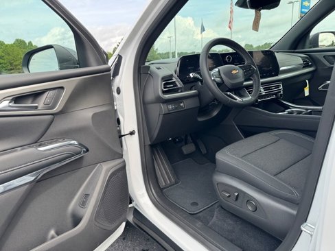 New 2026 Chevrolet Traverse LT w/ Driver Confidence Package image 12