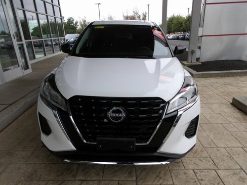 Certified 2024 Nissan Kicks S image 2