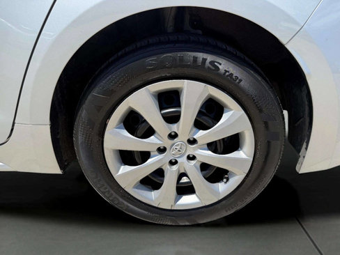 Used 2021 Toyota Corolla LE image 23