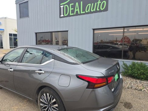 Used 2023 Nissan Altima 2.5 SV image 8