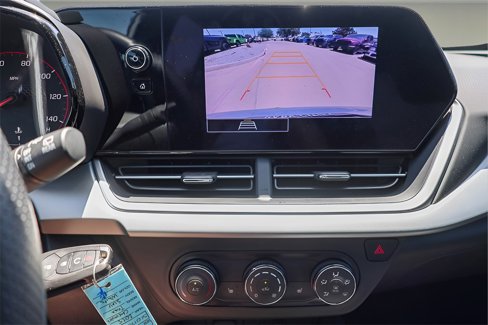 Used 2025 Chevrolet Trax RS image 15