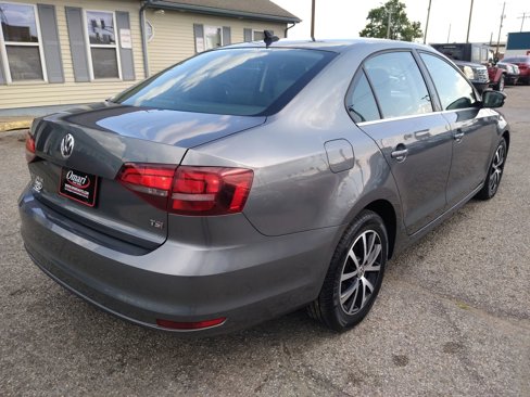 Used 2017 Volkswagen Jetta SE image 6