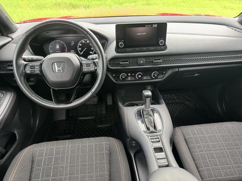 Used 2024 Honda HR-V Sport image 25