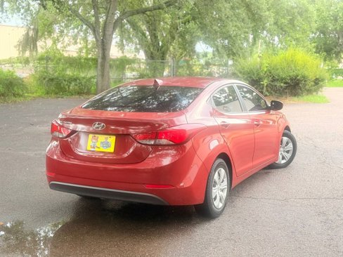 Used 2016 Hyundai Elantra SE image 5
