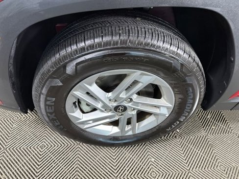 Certified 2025 Hyundai Tucson SE image 39