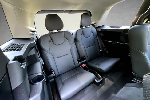 Certified 2025 Volvo XC90 B5 Plus w/ Protection Package Premier image 25