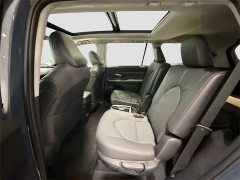 New 2026 Toyota Grand Highlander Platinum image 21