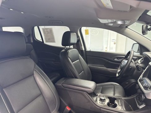 Used 2023 GMC Acadia SLT image 9