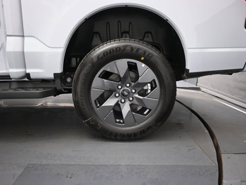 New 2025 Ford F150 Lightning XLT image 23