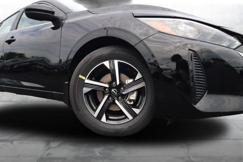 New 2025 Nissan Sentra SV w/ Trunk Package image 3