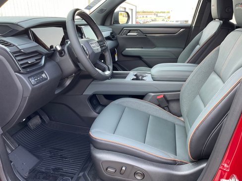 New 2026 GMC Acadia AT4 w/ Super Cruise Package image 2