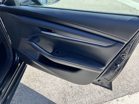 Used 2023 MAZDA MAZDA3 s image 22