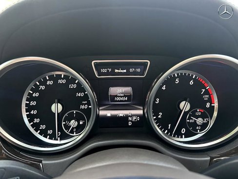 Used 2013 Mercedes-Benz GL 450 4MATIC image 24