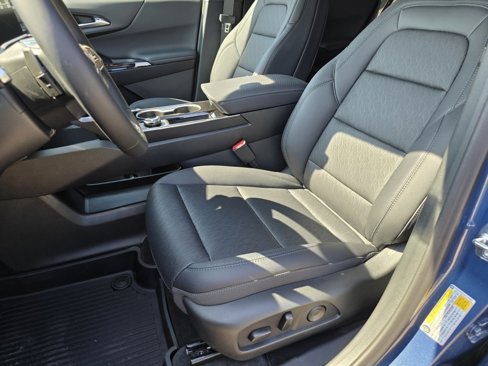 New 2026 Chevrolet Equinox LT w/ Convenience Package II image 16