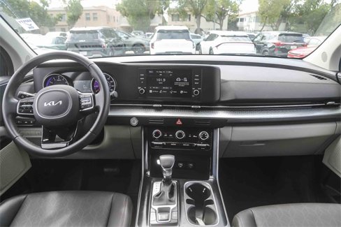 Certified 2024 Kia Carnival LX image 13