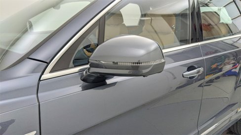 New 2024 Bentley Bentayga image 31