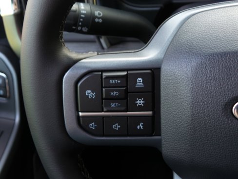 Used 2025 Ford F450 Lariat w/ Lariat Ultimate Package image 34