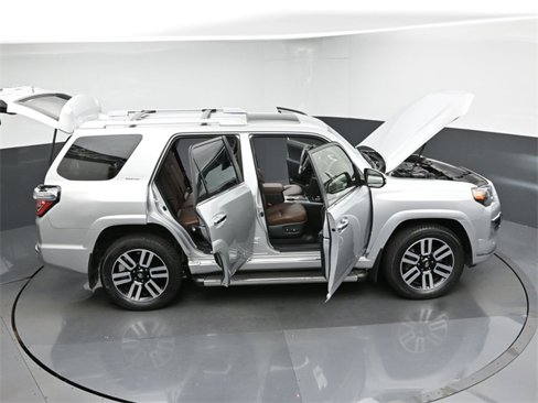 Used 2024 Toyota 4Runner Limited image 37